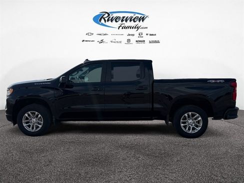 Used 2023 Chevrolet Silverado 1500 RST AWD/4WD image 2