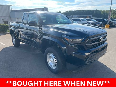 Used 2025 Toyota Tacoma SR w/ Towing Package RWD image 3