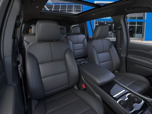 New 2026 Chevrolet Traverse High Country w/ LPO, Floor Liner Package AWD/4WD image 16