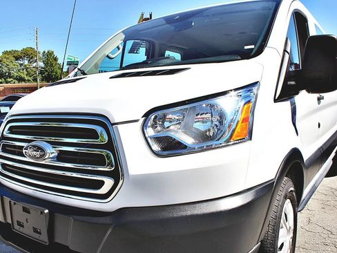 Used 2019 Ford Transit 350 XLT RWD image 6