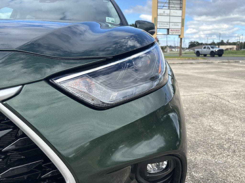Used 2025 Toyota Highlander XLE FWD image 10