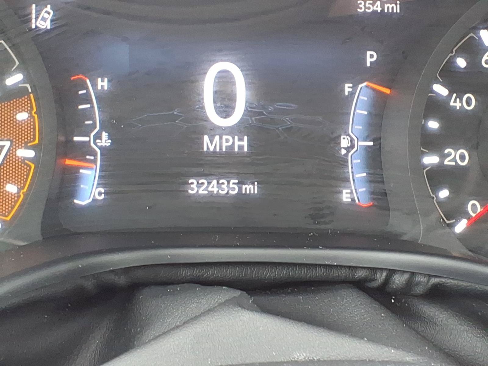 Used 2022 Jeep Compass Latitude w/ Sun and Sound Group AWD/4WD image 32