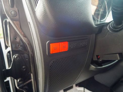 Used 2016 Jeep Wrangler Rubicon AWD/4WD image 15