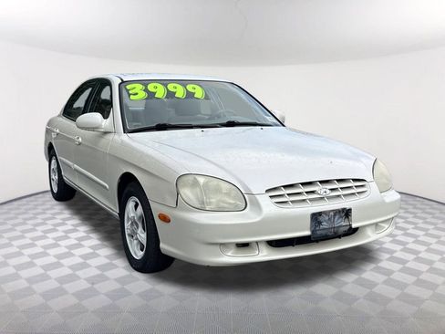Used 2001 Hyundai Sonata FWD image 3