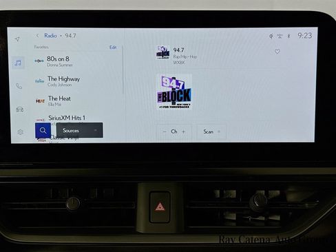 Used 2025 Lexus UX 300h AWD w/ Accessory Package (Z1) image 15