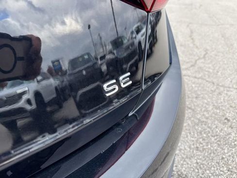 Certified 2023 Volkswagen Jetta SE image 18
