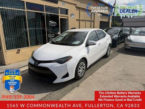 Used 2017 Toyota Corolla LE w/ Carpet Mat Package (TMS) FWD image 11