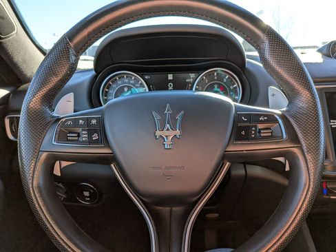 Used 2023 Maserati Levante Modena image 18