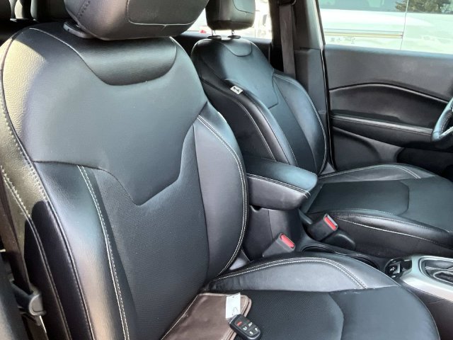 Used 2021 Jeep Compass Latitude w/ Sun and Sound Group AWD/4WD image 24