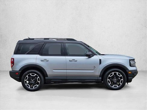 Used 2021 Ford Bronco Sport Outer Banks w/ Outer Banks Package AWD/4WD image 4