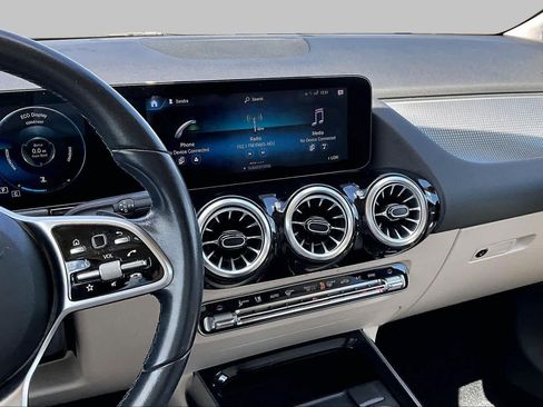 Used 2022 Mercedes-Benz GLA 250 image 7
