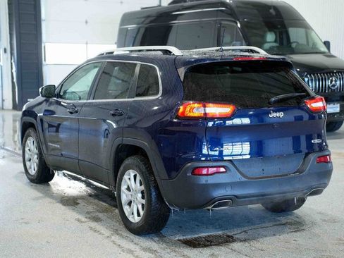 Used 2016 Jeep Cherokee Latitude w/ Safety/Convenience Group image 7