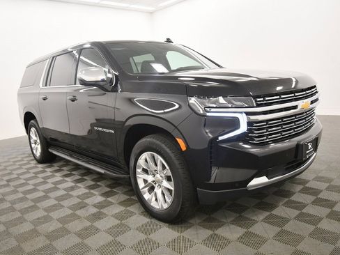 Used 2024 Chevrolet Suburban Premier image 10