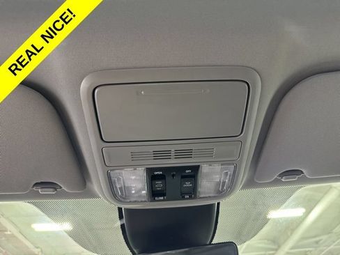 Used 2023 Honda Odyssey EX-L image 20