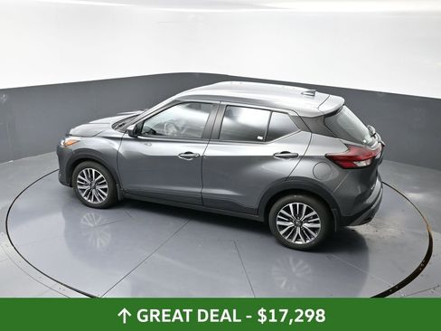 Used 2024 Nissan Kicks SV image 47