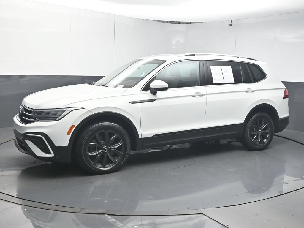 Used 2024 Volkswagen Tiguan SE FWD image 4