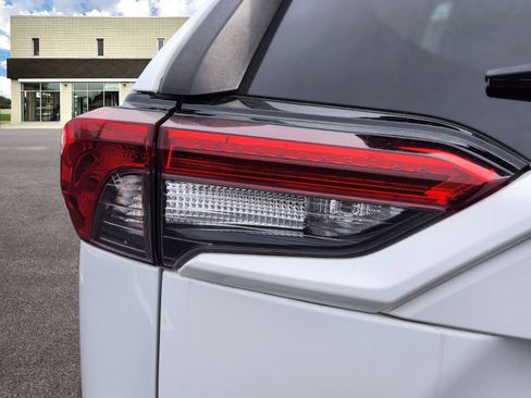 Used 2020 Toyota RAV4 LE w/ All Weather Liner Package image 9