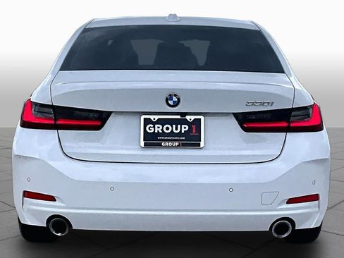 Used 2024 BMW 330i Sedan w/ Convenience Package RWD image 4