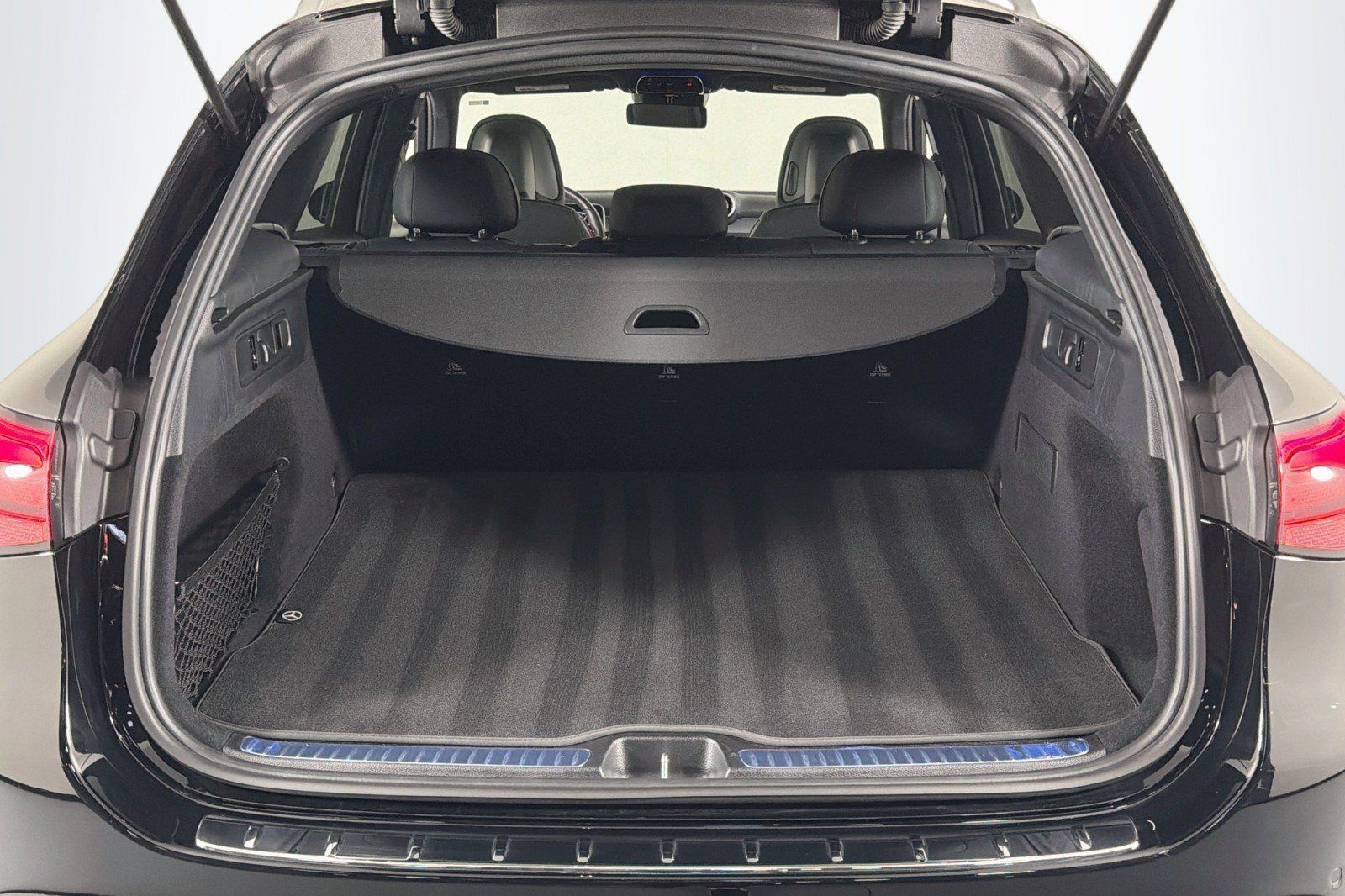 Used 2026 Mercedes-Benz GLC 300 image 23