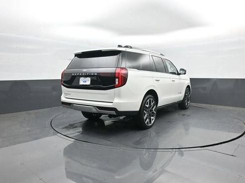 New 2026 Ford Expedition Platinum w/ Platinum Ultimate Package AWD/4WD image 7