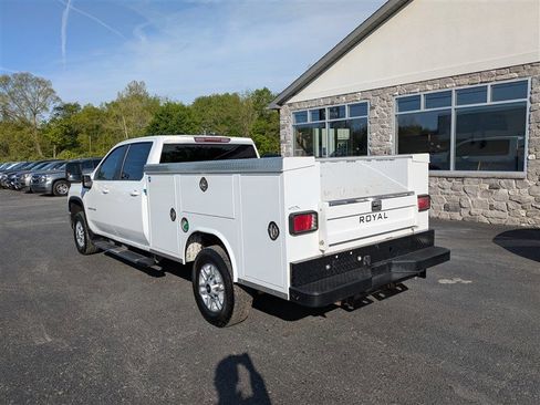 Used 2024 Chevrolet Silverado 2500 LT w/ Convenience Package AWD/4WD image 5