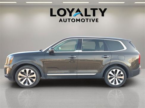 Used 2020 Kia Telluride S image 2