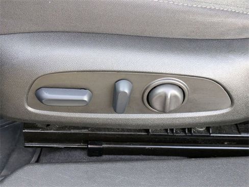 Used 2023 Chevrolet Malibu LT image 16