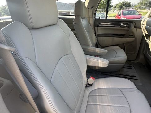 Used 2015 Buick Enclave Leather FWD image 17