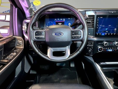 Used 2025 Ford F250 Lariat AWD/4WD image 10