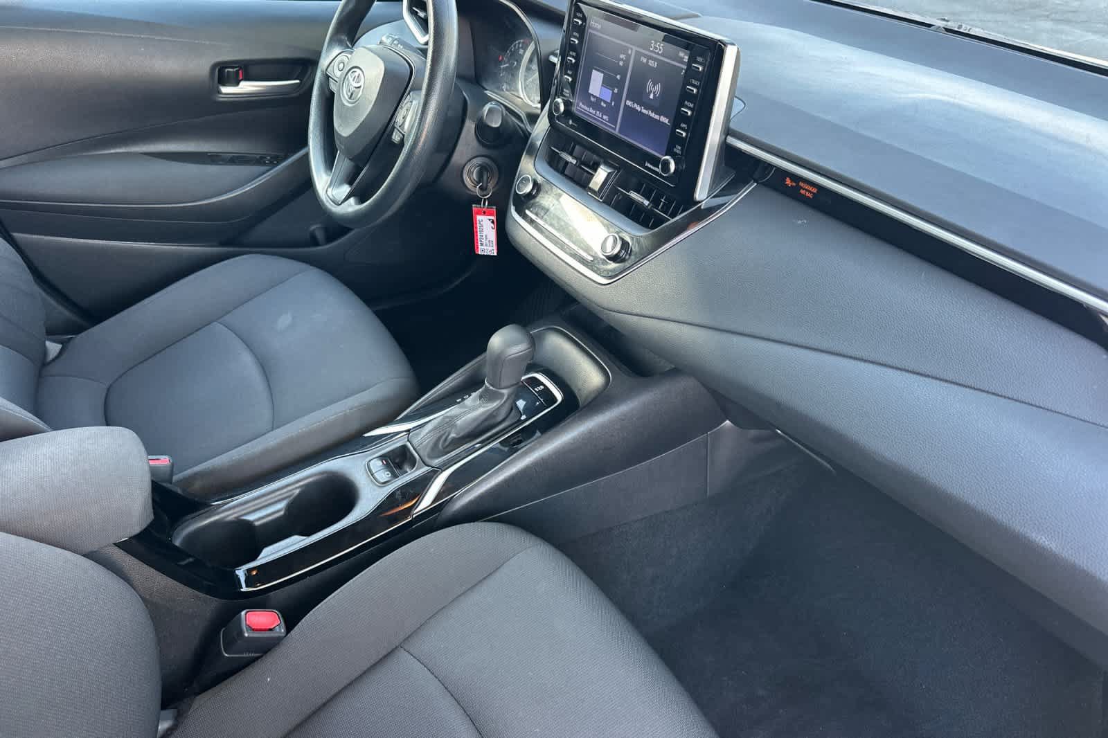 Used 2021 Toyota Corolla LE FWD image 16