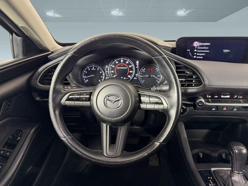 Used 2022 MAZDA MAZDA3 s image 23