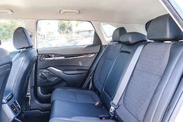 Used 2024 Kia Seltos S FWD image 19
