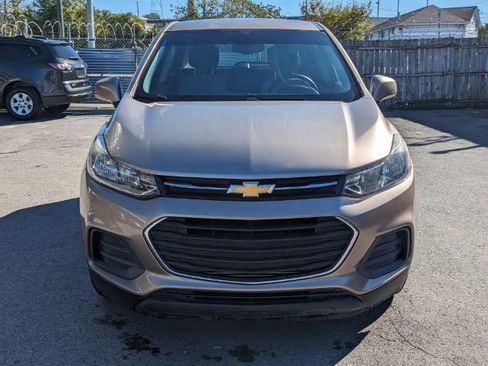 Used 2018 Chevrolet Trax LS FWD image 4