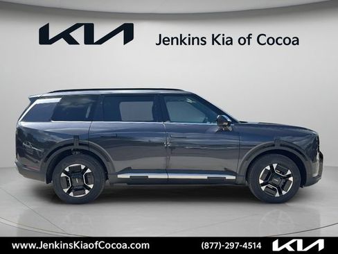 New 2027 Kia Telluride EX FWD image 3