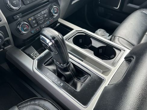 Used 2018 Ford F150 Lariat image 21