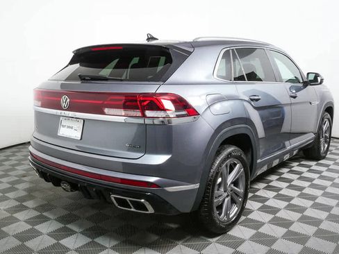 Certified 2024 Volkswagen Atlas Cross Sport SEL R-Line image 26