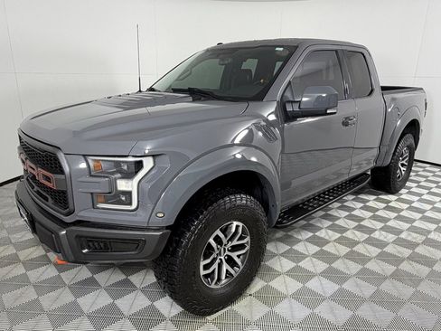 Used 2018 Ford F150 Raptor w/ Equipment Group 802A Luxury image 10