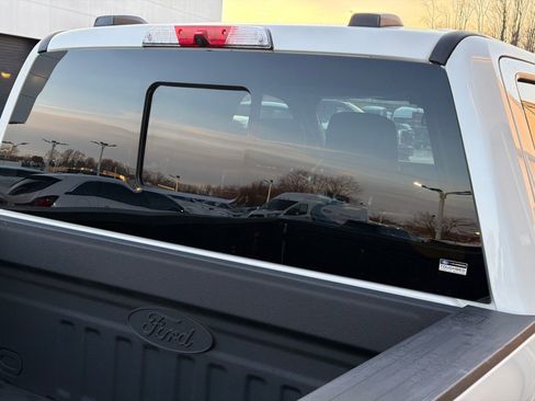 Used 2024 Ford F250 Lariat w/ Lariat Ultimate Package AWD/4WD image 9