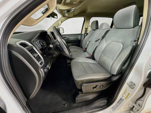 Used 2019 RAM 1500 Big Horn AWD/4WD image 12