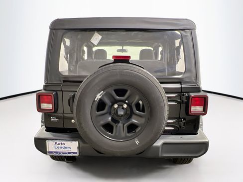 Used 2023 Jeep Wrangler Sport image 6