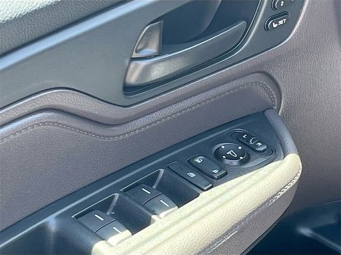 Used 2024 Honda Odyssey EX-L image 17