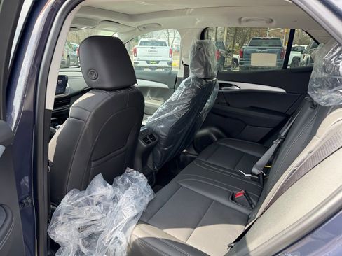 New 2026 Buick Envision Avenir image 13