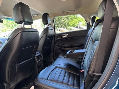 Used 2020 Ford Edge SEL w/ Convenience Package AWD/4WD image 29