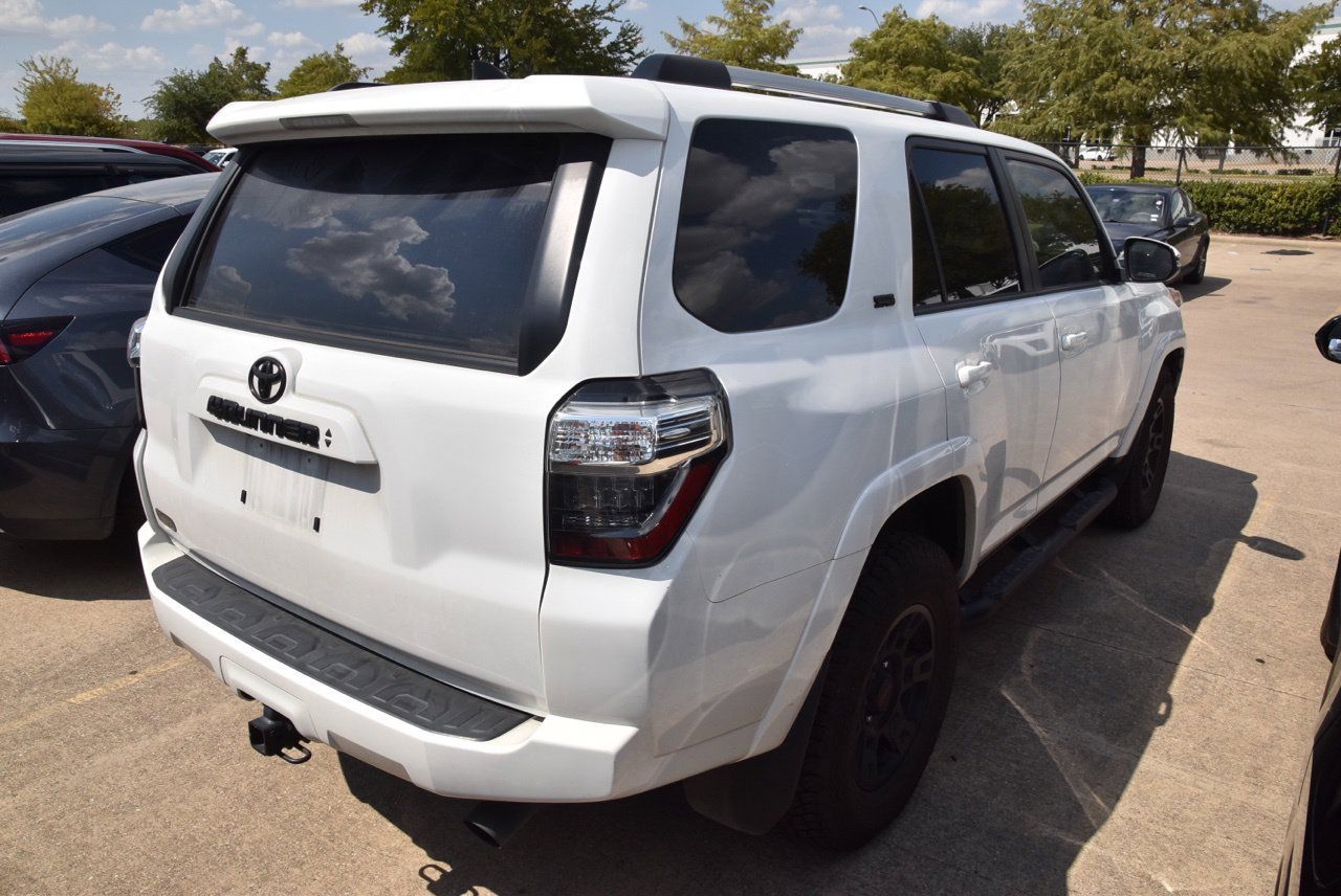 Used 2022 Toyota 4Runner SR5 Premium w/ Moonroof Package RWD image 6