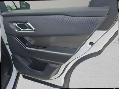 Used 2020 Land Rover Range Rover Velar S AWD/4WD image 19