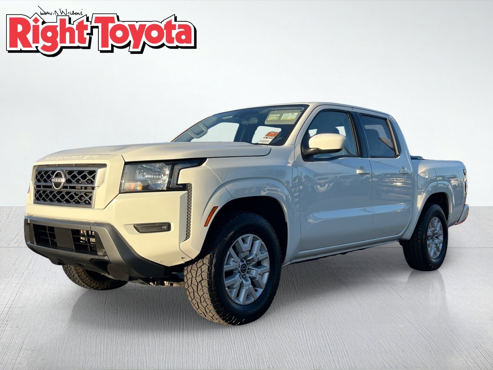 Used 2022 Nissan Frontier SV RWD image 1