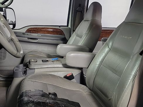 Used 2001 Ford F350 XL image 17