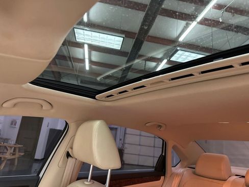 Used 2013 Volkswagen Passat TDI SEL Premium image 16