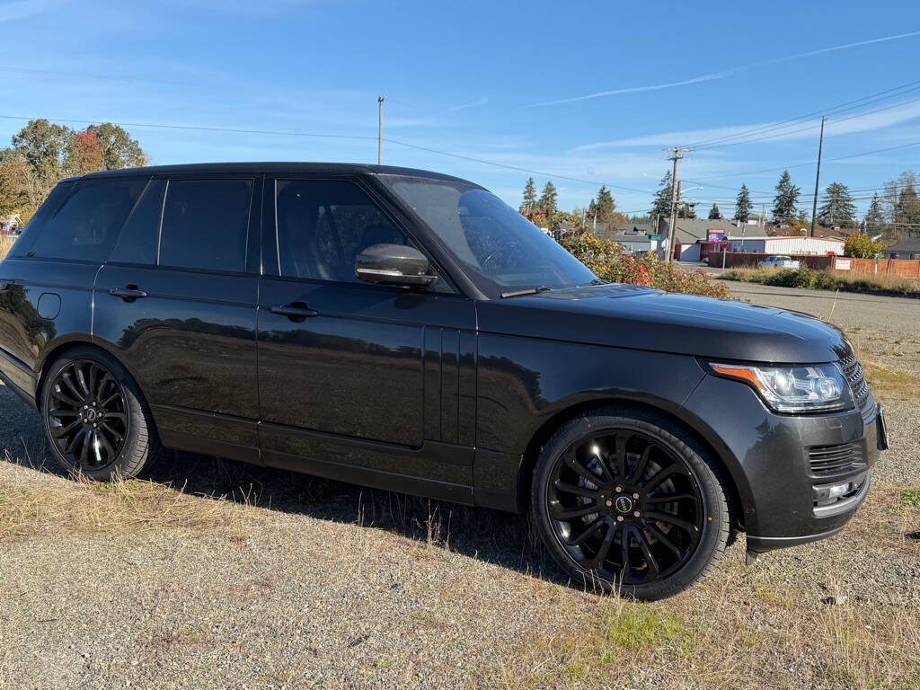 Used 2015 Land Rover Range Rover Supercharged AWD/4WD image 32