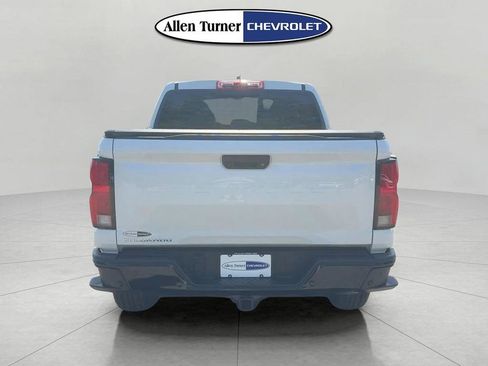Used 2025 Chevrolet Colorado Z71 AWD/4WD image 5